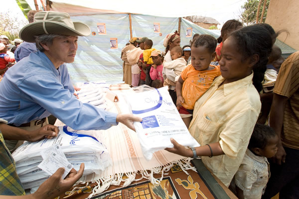 新連載「バリュークリエイターたちの戦略論」<br />――アフリカに蚊帳を届ける（前編）