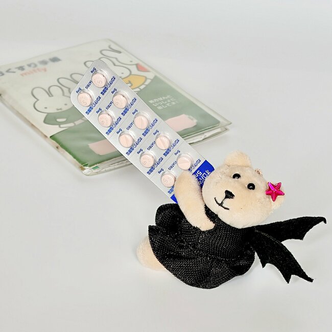 「予想以上に可愛くて2個捕獲」スタバの“ハロウィン限定グッズ”ドリンク券付きでお得感すごい!「かわいーっ」「一目惚れ」《購入レビュー》