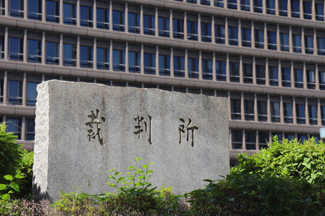 寝屋川市立中学1年の男女を殺害したとして殺人罪に問われた山田浩二被告の初公判が11月1日、大阪地裁で開かれた