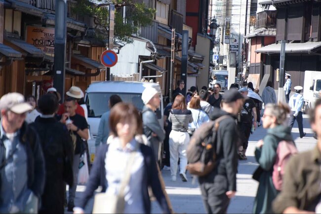「迷惑な外国人観光客」が京都襲来…舞妓が住む町に「進入したら罰金1万円」の看板が立ったワケ