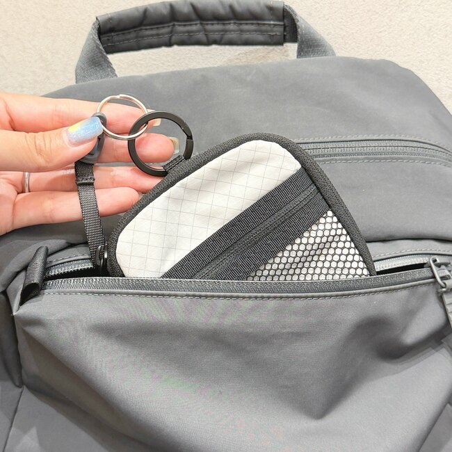 小銭が取り出しやすくて感動！無印良品の「新作ミニ財布」カードが28枚も入って収納力バッチリです！《購入レビュー》