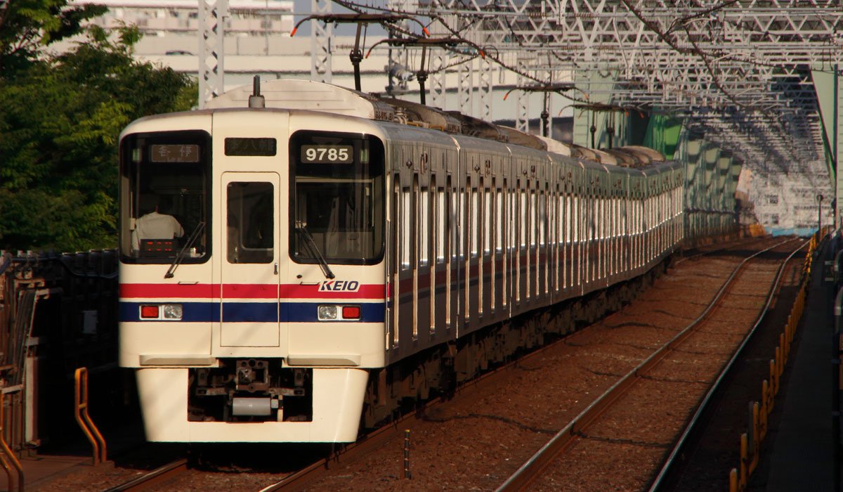 思わず誰かに話したくなる鉄道なるほど雑学