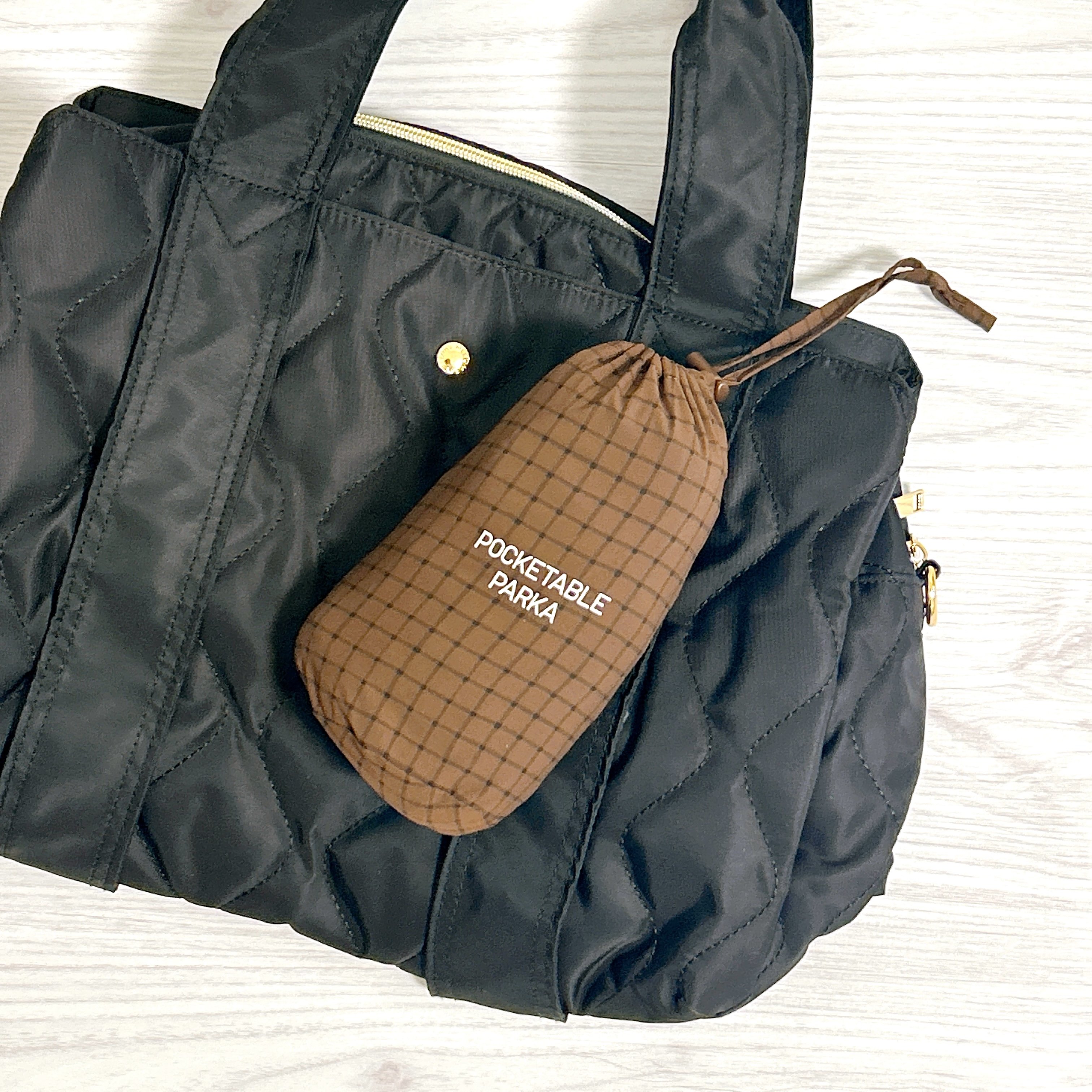 「神作だった〜！」ユニクロの“着る日焼け止め”すぽんと着るだけでカワイイ！「全大人女子に刺さります」「使えすぎる！」