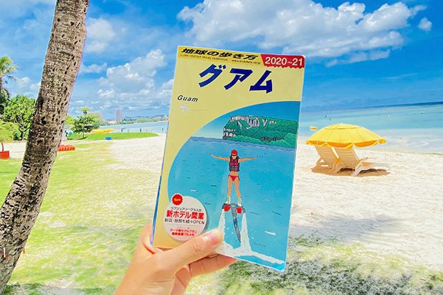美しい海と空が広がるタモン・ビーチ