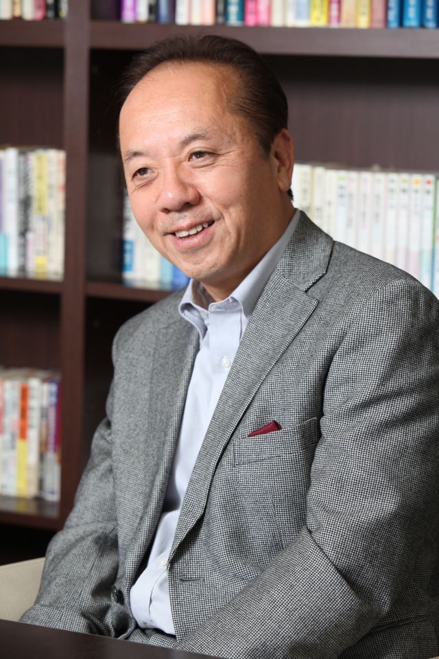 力のある社長は、訪問販売出身が多い <br />営業力こそ、未来を切り拓く力となる