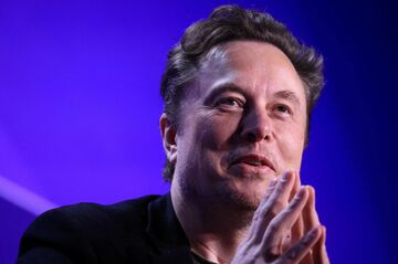 マスク氏、トランプ氏のスーパーPACに月71億円献金へ