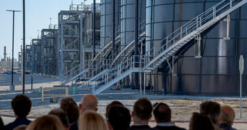 AI投資、米巨大テック企業の弱体化招く