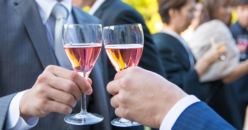 海外パーティーで「どんな会社?」と聞かれたとき10~20秒で効果的に会社説明するコツとは?