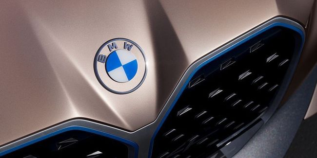 BMWの新しいロゴ