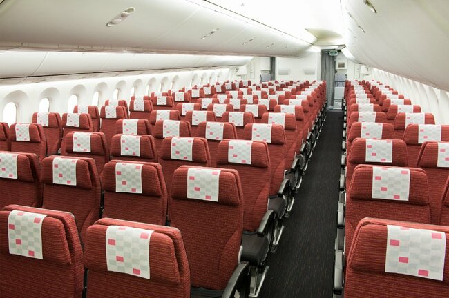 こりゃ迷うわ…ANAとJAL「最新シート」を徹底比較したら、戦略の違いがハッキリ見えた！