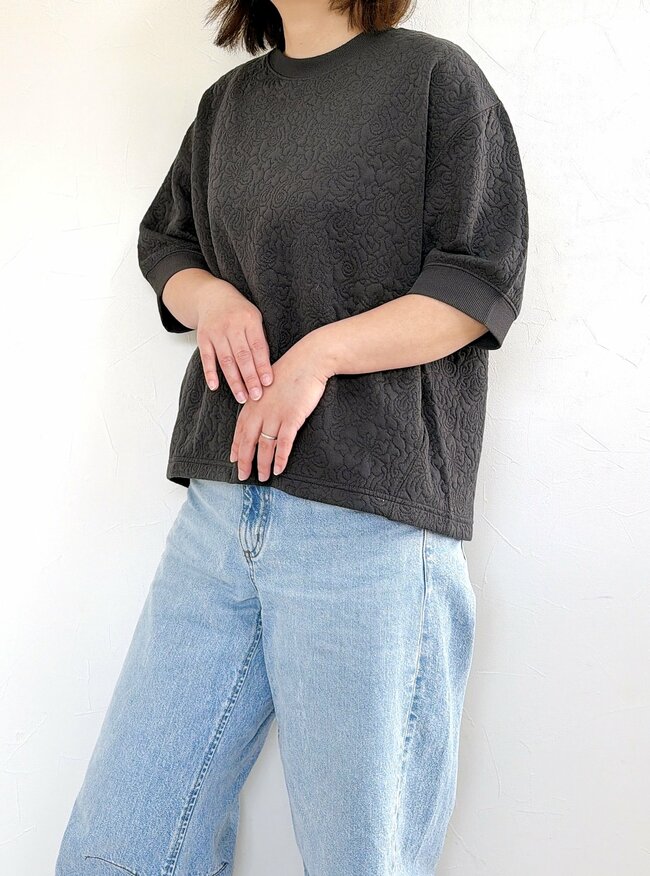 【ワークマン】すぽんと着るだけでカワイイ！1280円の「ふんわりトップス」スウェットみたいで楽ちん！