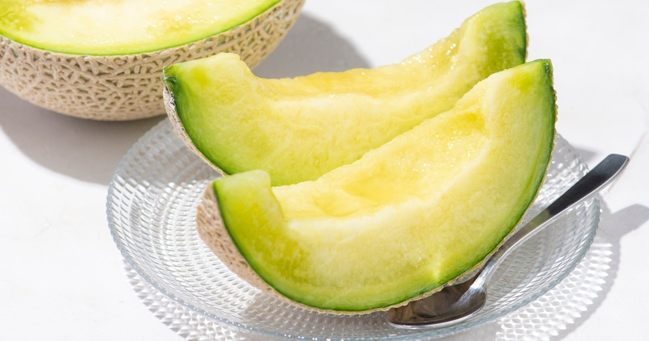 【農家が本気で広めたい】ご褒美にもむくみ解消にも！ 今が旬のメロンの「極上の食べ方」とは？