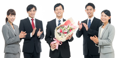 サラリーマンは60歳以降「収入ダウンの崖」が2度ある!