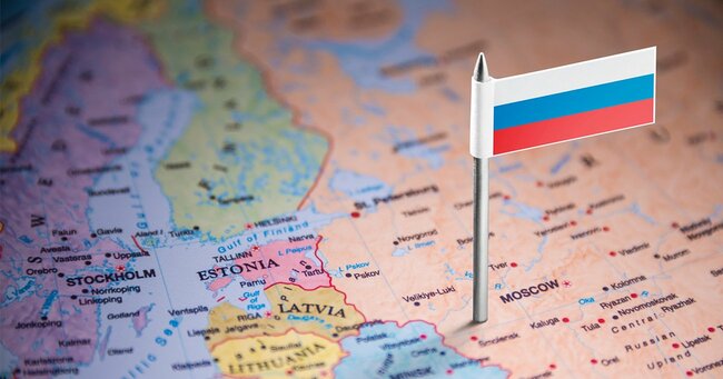 地図とロシアの国旗
