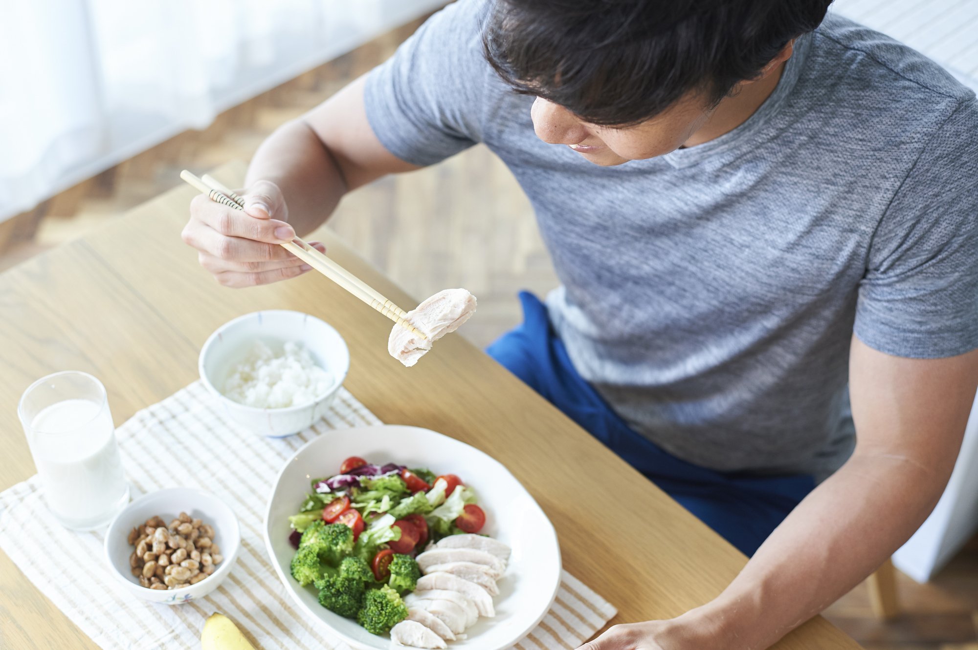 筋肉に効く「これからが旬」のスゴい食材、ゆでるよりも効果的な調理法とは?【管理栄養士が解説】