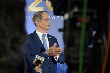 世界的な債券利回り急騰、政府借り入れに試練