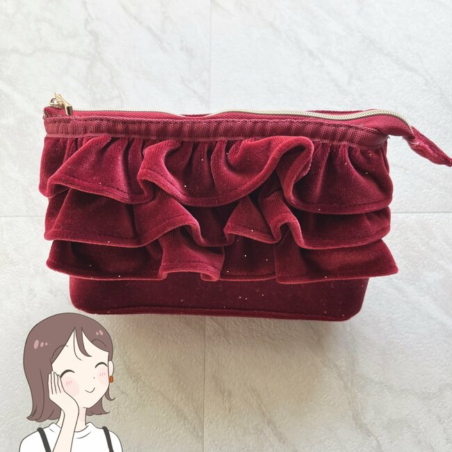 「色が可愛いどハマり」3COINSの“高見えポーチ”コスメ一式がまるっと入って使いやすい!「全部ほしいぞ!」「鬼かわいい」