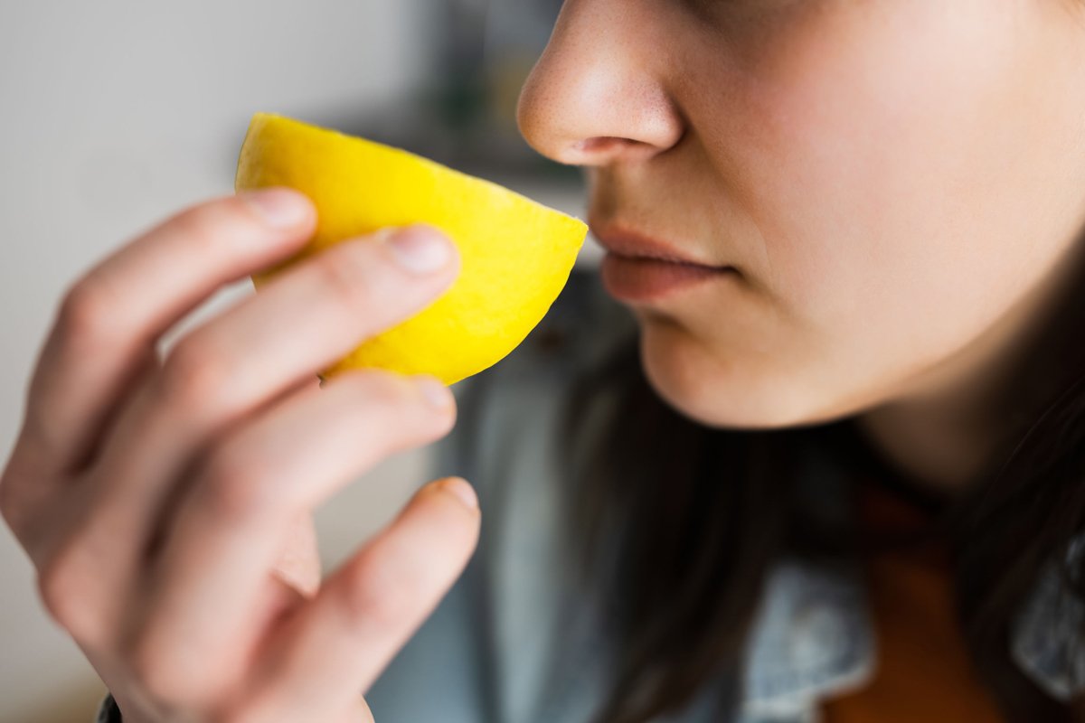 「最近ニオイがわからなくなった」と思ったら、認知機能の衰えの始まりかも?