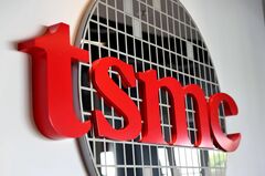 半導体の需給緩和見込むTSMC、地政学リスク消えず