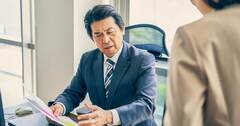 若手社員や家族に陰で嫌われる「残念なおじさん」にならない方法