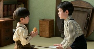 あんぱんもらった喜びを「瞳の動きで表現する少年」、ジブリ超えの魔法に朝から胸キュン【あんぱん第8回レビュー】