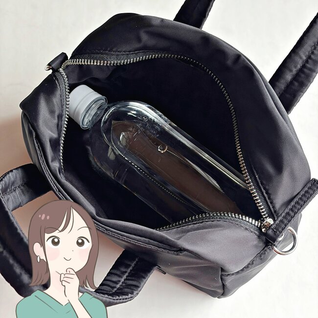 「小さく見えて長財布が入る！」GUの“めちゃ軽ミニバッグ”色違いもほしくなる優秀さ！「何度見ても可愛い！」「お値段以上の高見え」【購入レビュー】