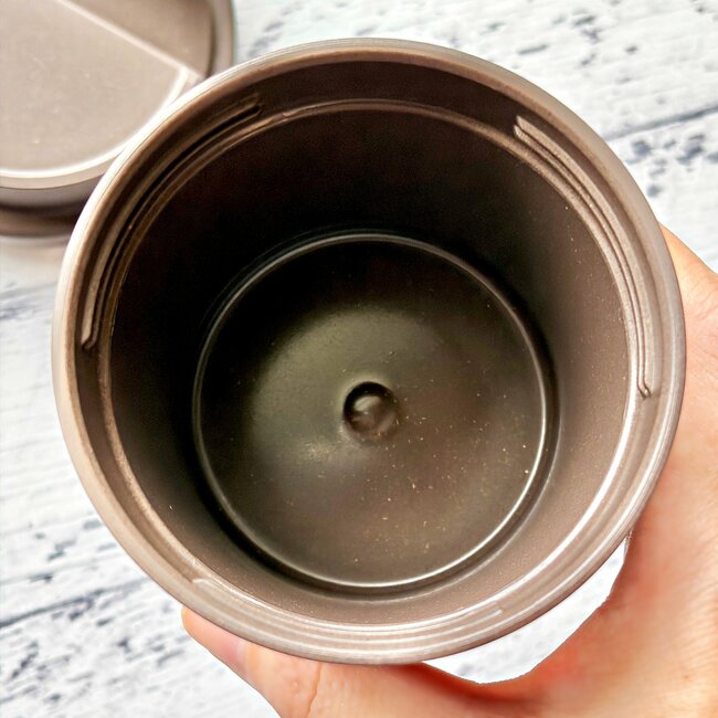 【スタバ】「初日に購入しました」可愛すぎる“カップみたいな小物入れ”家中で使えて天才！「テンション上がります！」「便利に使えそう」《購入レビュー》