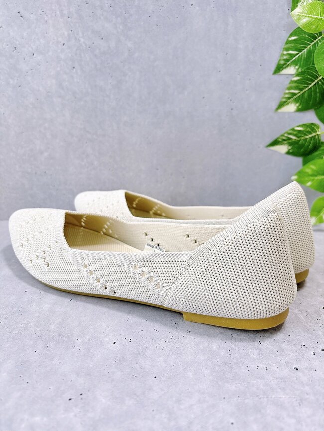 「気に入って3足目購入」グローバルワークの“楽ちんパンプス”履き心地バツグンで頼りになる！「1年履き続けリピ買いです」「長く歩いても疲れません」