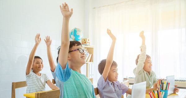 授業中の子ども 授業中の子ども
