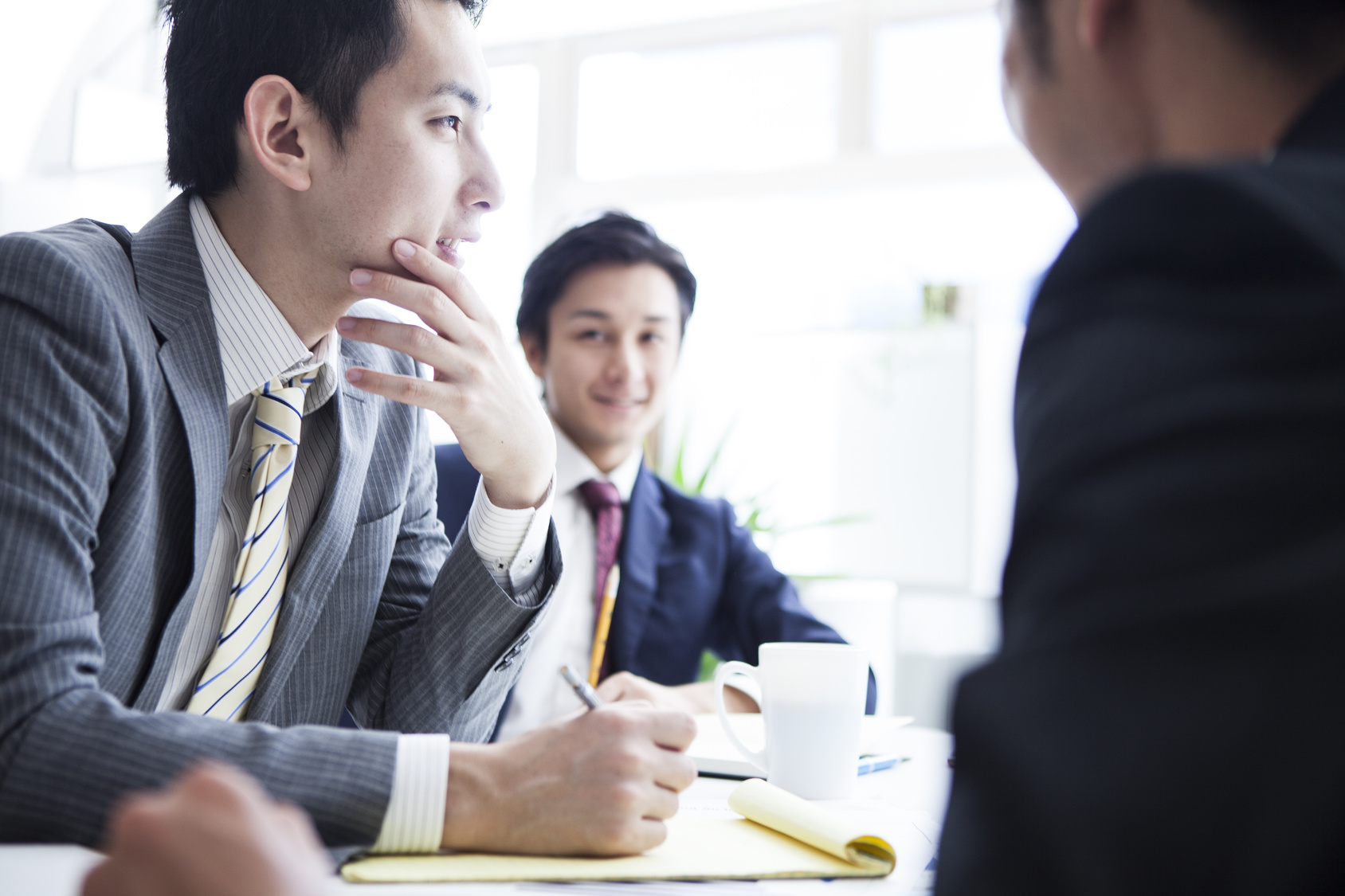 仕事が速い人は、「短い打ち合わせ」をたくさん行う