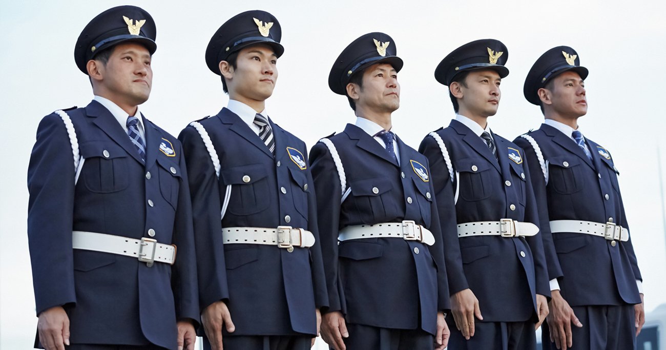 警備員が見たビル裏方スタッフ「暗黙の序列」、清掃・設備・管理…弱い立場は?