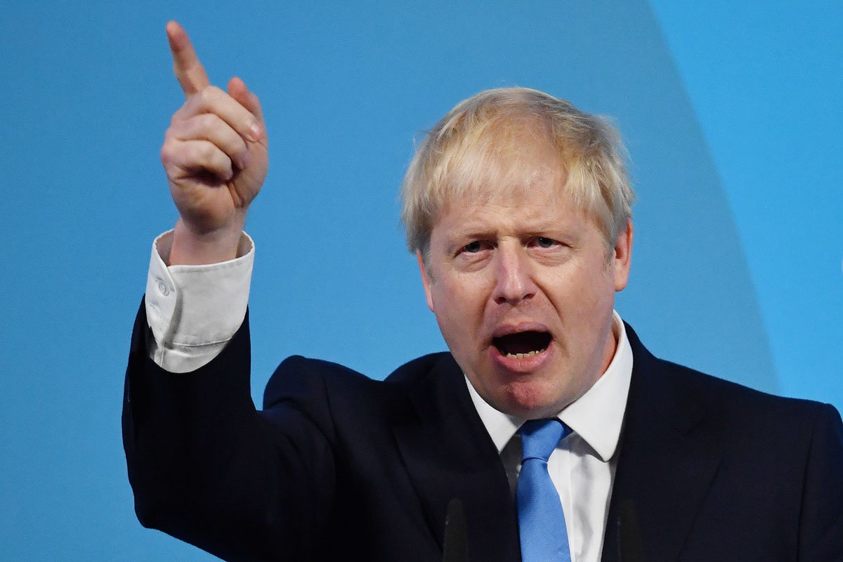 2月にEU(欧州連合)を離脱したばかりのイギリスのボリス・ジョンソン首相が、2035年までにガソリンエンジン、ディーゼルエンジンなどの内燃機関を積んだクルマの廃止に踏み切ると宣言した。