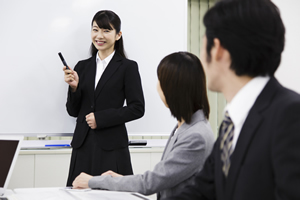 グループディスカッションを一人で仕切る就活生は落ちる