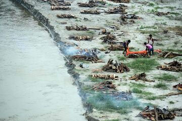 インドのコロナ死者数、実際は3～5倍か＝専門家ら