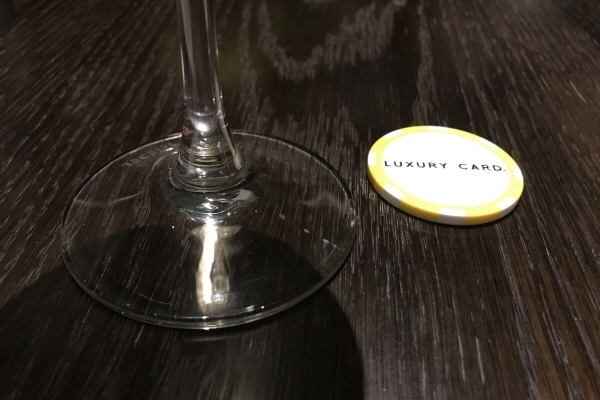 「ソーシャルアワー」の「ドリンク引き換えチケット」