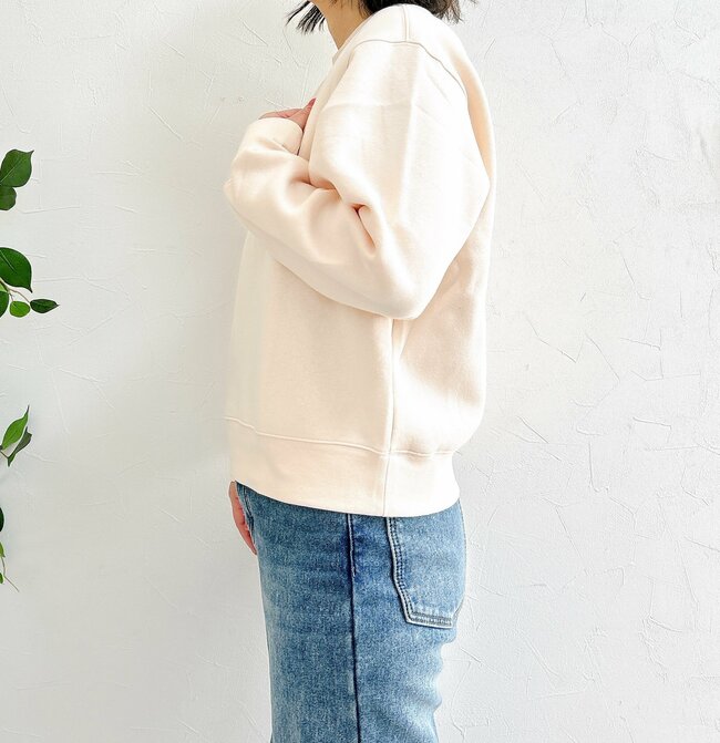 「この価格はうれしい」無印良品の“1990円スウェット”めっちゃ軽くてポカポカ!「色が素敵で、形がきれい」「毎年販売お願いします」