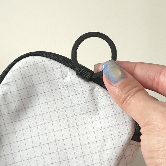 小銭が取り出しやすくて感動！無印良品の「新作ミニ財布」カードが28枚も入って収納力バッチリです！《購入レビュー》