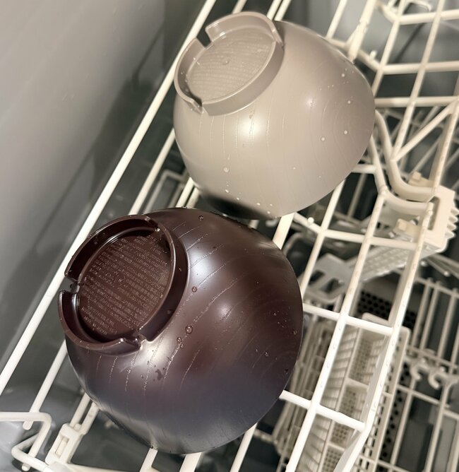 家のお椀、全部これにしたい…！セリアで見つけた「水がたまりにくい食器」が天才！洗い物のプチストレスが解消したよ【購入レビュー】