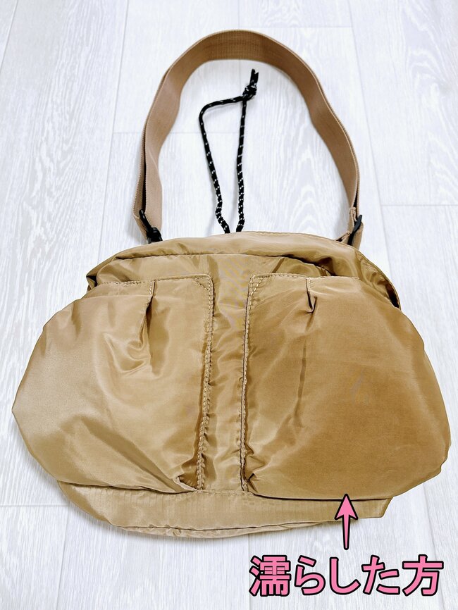 「毎日使ってます」「買って良かった」3COINSの“荷物がたっぷり入る巾着ショルダー”ガバッと開いて使いやすい！「天気に関係なく使いたくなる可愛さ」