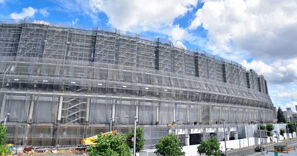 建設が進む国立競技場