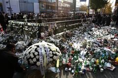 韓国雑踏事故、悲痛な映像の拡散にも傷心