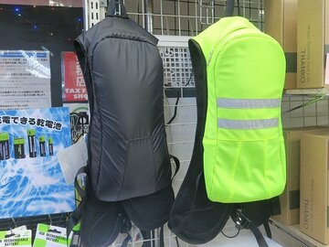 コンパクトなのに冷感持続！ 本格水冷の「水冷クールベストLite」