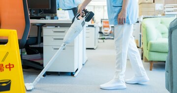「スパイに情報を垂れ流す会社員」がオフィスで悪気なくやっている行動