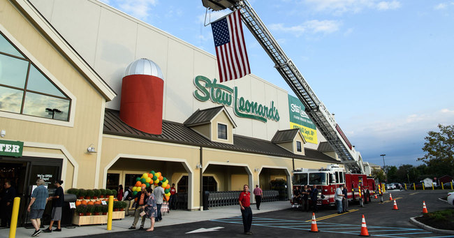 「食品スーパーのディズニーランド」といわれる米国の「スチュー・レオナード」
