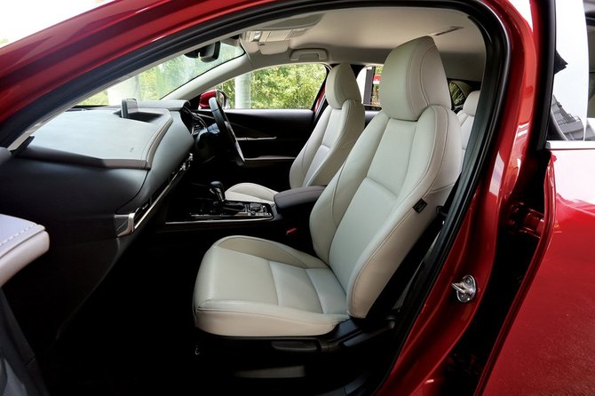 ホンダ新型ヴェゼルとヤリスクロス キックス Xv ライバル徹底比較 試乗記 後編 Car And Driver 注目カー ファイル ダイヤモンド オンライン