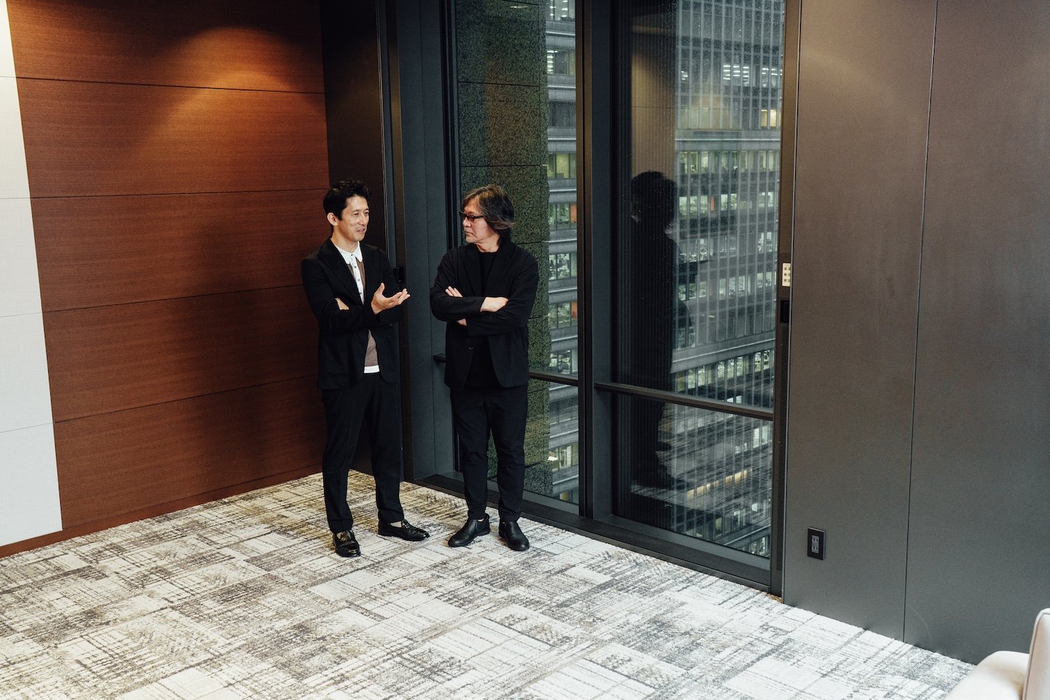 メガバンクにデザインチーム!? 専門外のリーダーが挑む「翻訳者」としての挑戦――三井住友銀行 中村裕信氏インタビュー