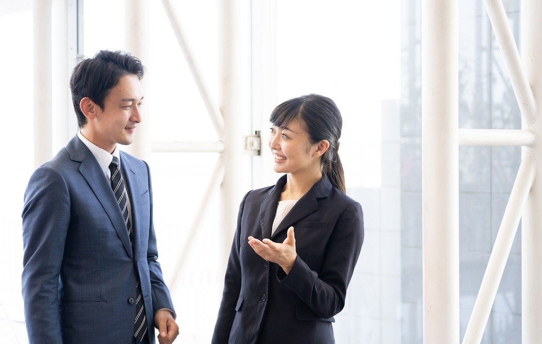 【これは迷う】“上司”と“取引先の人”、どちらを先に紹介する?