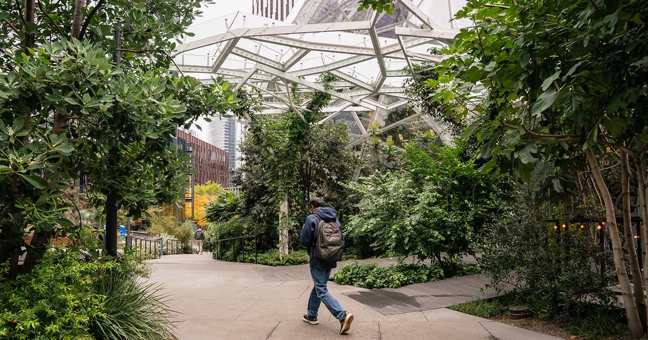 米企業はなぜ従業員を手放し始めたか