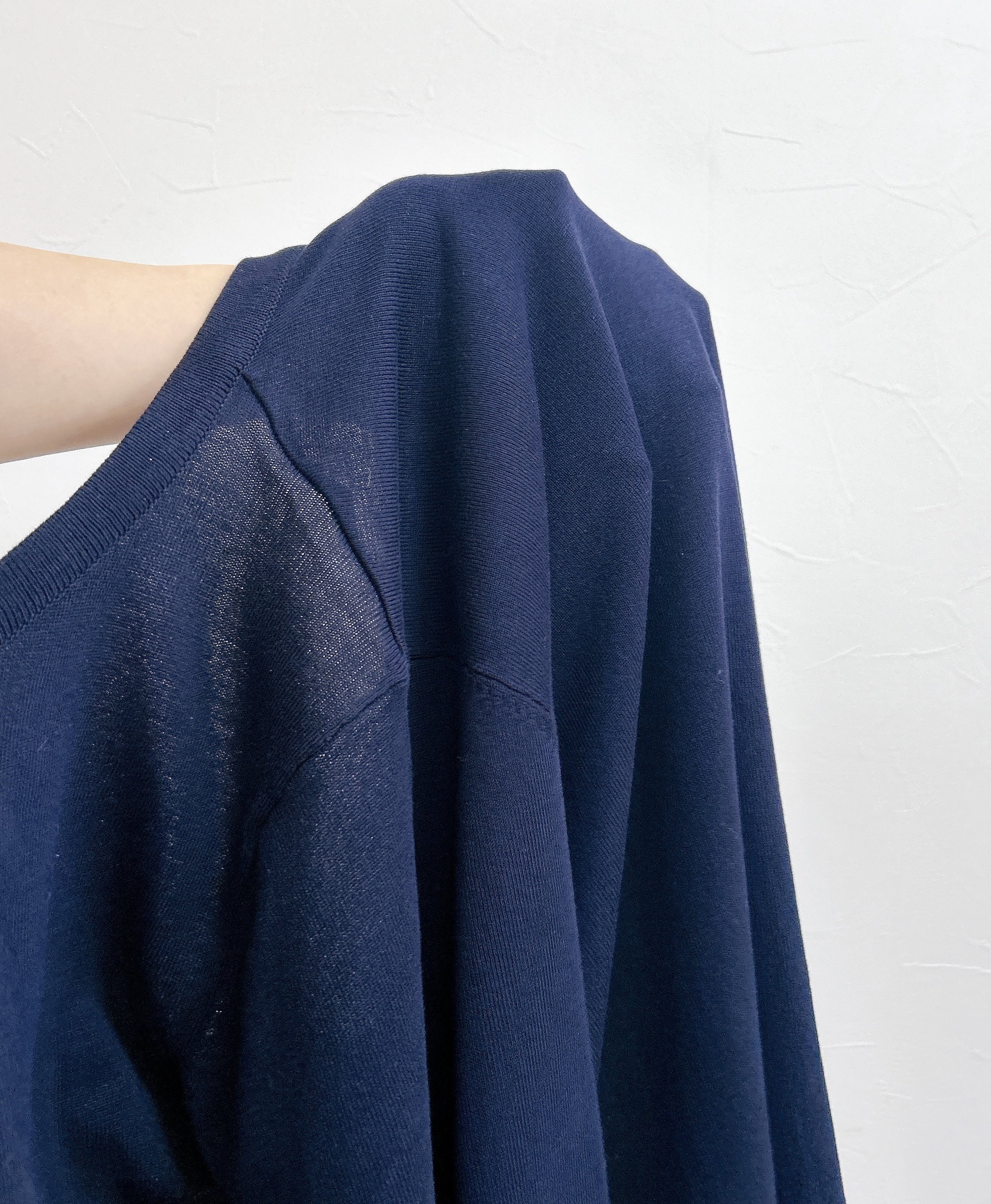 「即購入しました」「とっても可愛い」ハニーズの“花粉が落ちやすいカーディガン”お花のボタンが高級感たっぷりなんです!