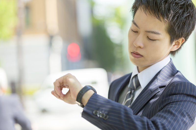 ビジネスマン 時計
